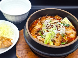 ホルモンチゲラーメン